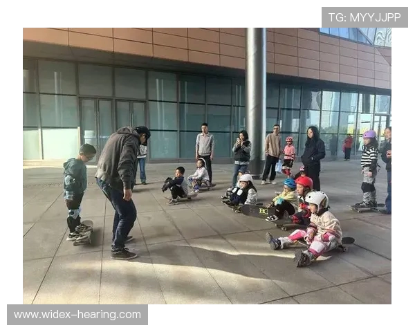 深圳滑板队的阵地战揭秘：探索滑板文化与城市活力的深度交融