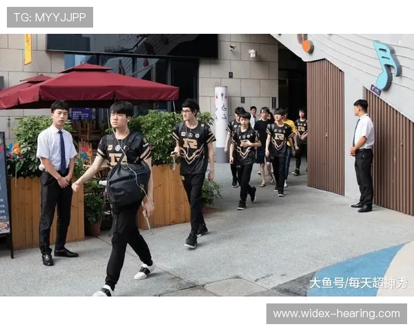 巅峰对决IG迎战RNG谁能掌控赛场节奏铸就荣耀时刻