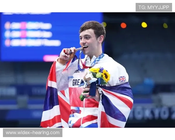 托马斯戴利的跳水人生与多重身份展现出的勇气与艺术魅力 托马斯戴利的跳水人生与多重身份展现出的勇气与艺术魅力