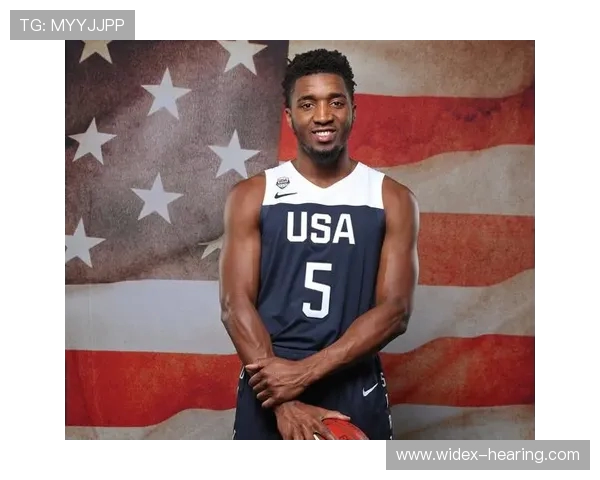 多诺万米切尔领衔球队奋勇争先展现篮球魅力与个人风采